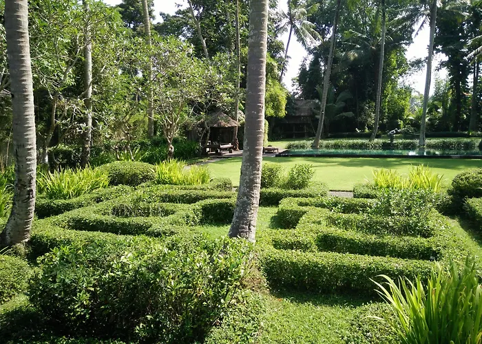 Puri Tupai Villa *