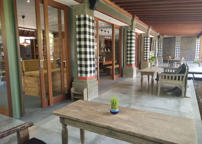 Puri Tupai Villa *