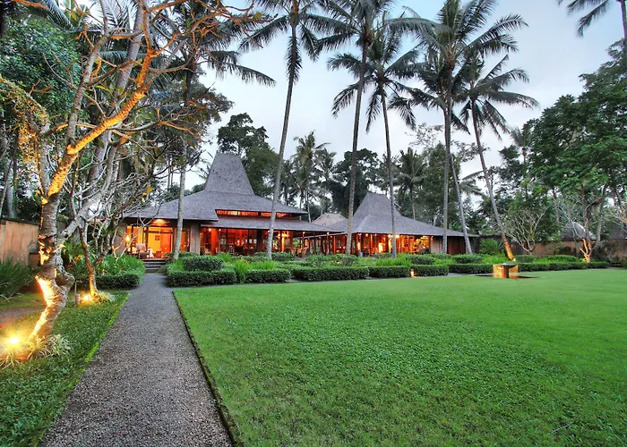 Puri Tupai Villa *