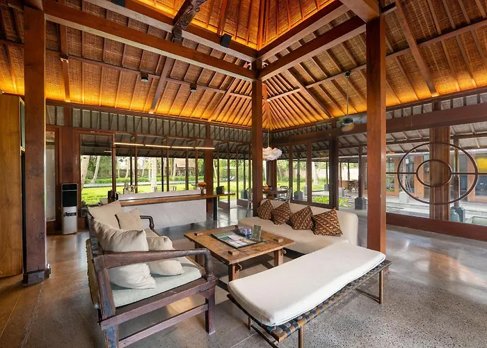Puri Tupai Villa *