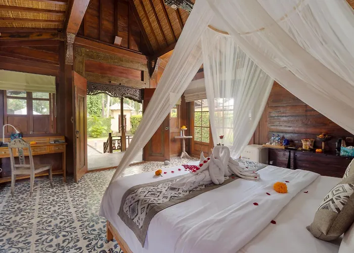 Puri Tupai Villa *